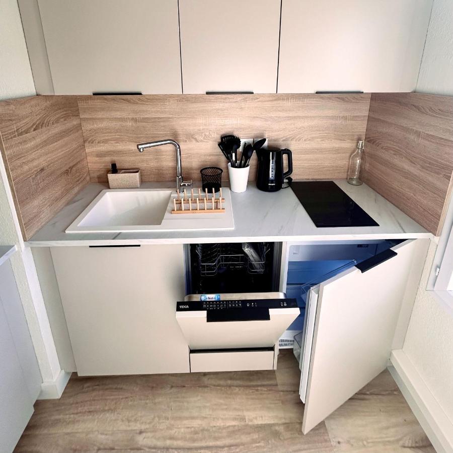 Modern 1 Bdr + Balcony + Free Parking + Ac + Pool Διαμέρισμα L'Isle-d'Abeau Εξωτερικό φωτογραφία
