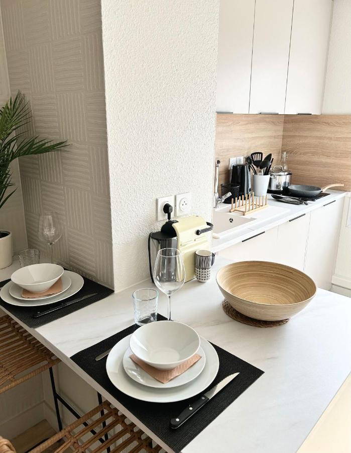 Modern 1 Bdr + Balcony + Free Parking + Ac + Pool Διαμέρισμα L'Isle-d'Abeau Εξωτερικό φωτογραφία